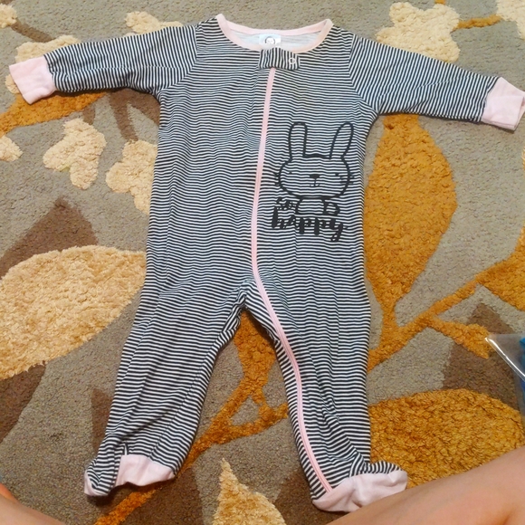 Footie. - Picture 1 of 3